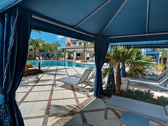 Private Cabanas