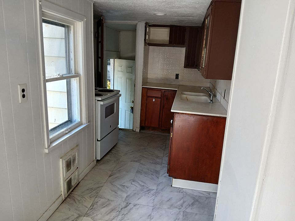1st image of 773 Penn St