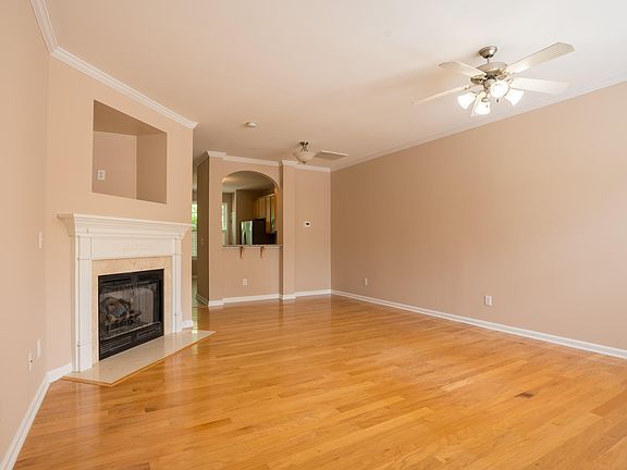 3rd image of 4512 Sugarbend Way