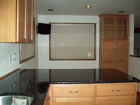 Eating Area Off Kitchen