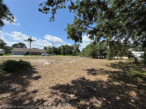 5th image of 125 Dardanella Ave