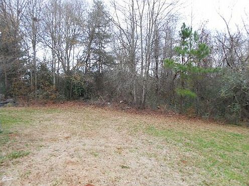 2nd image of 231 Saw Mill Rd
