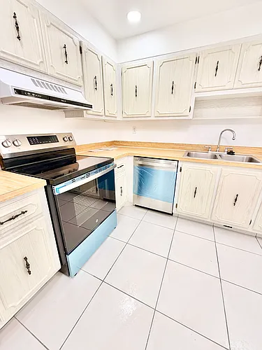 531 N Ocean Blvd #805 Photo 1