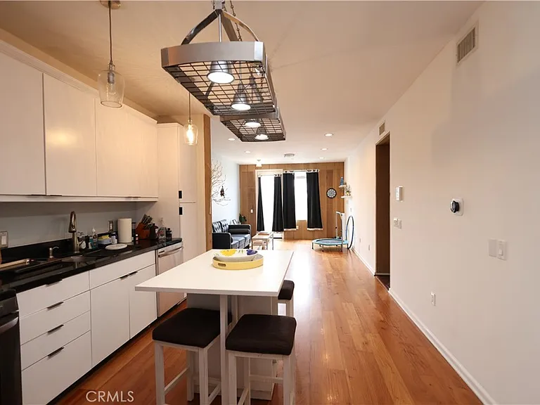 1901 S Victoria Ave #105 — Photo 4