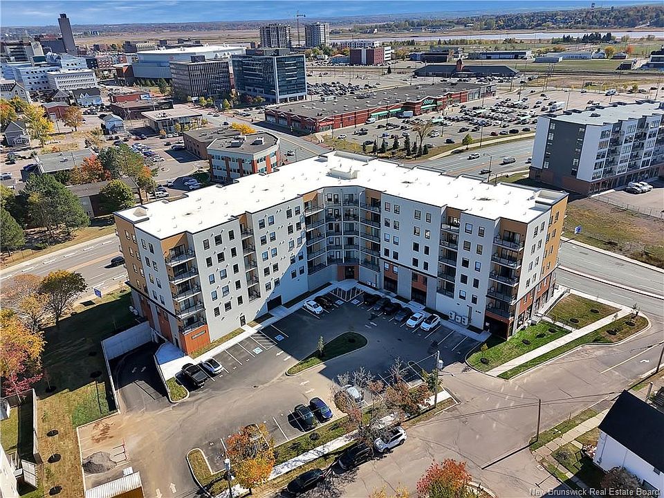 1st image of 1333 Main St #605