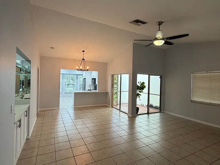 6110 Waterway Bay Dr — Photo 19