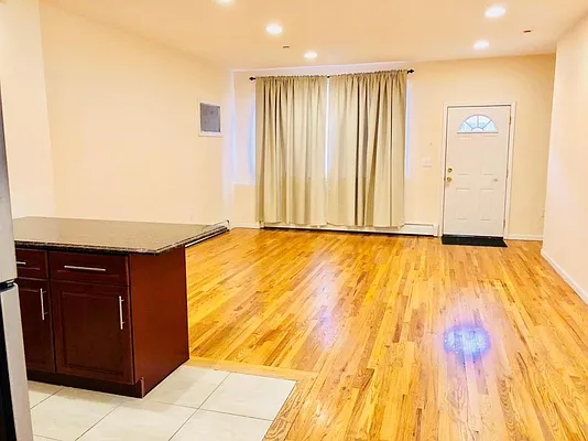 Rented by Brooklyn Property Group LLC | media 21