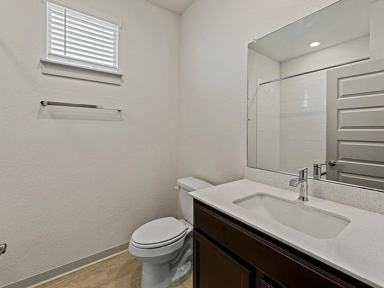 10906 Fulton Ave — Photo 24