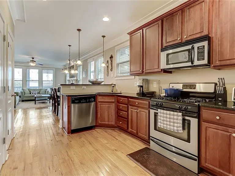 345 Chastain St SE — Photo 11