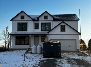 2692 Falling Star Way, Camillus, NY 13031