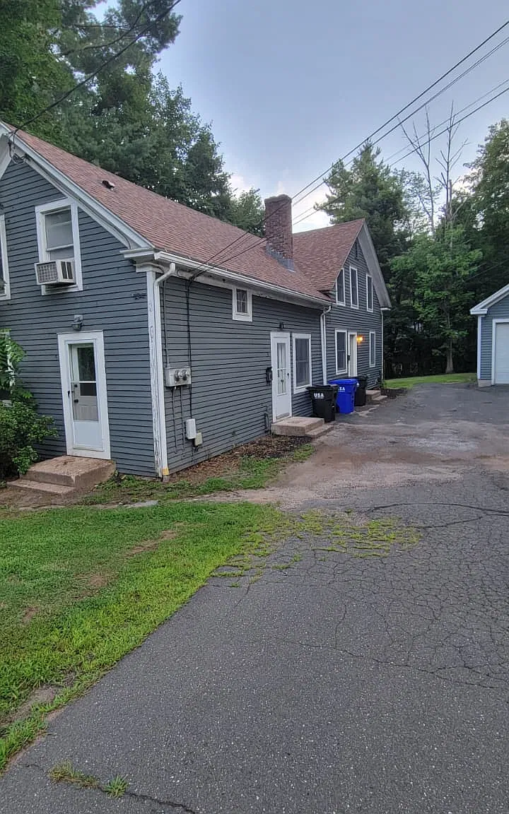 2 bed, 1.5 bath, $2,250 — Photo 3