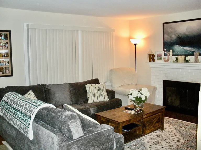3518 Nimitz Rd — Photo 4