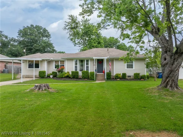 3909 S Q St, Fort Smith, AR 72903