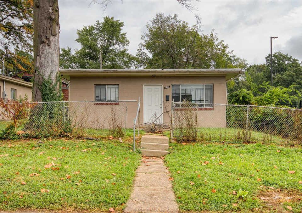 1st image of 4671 Rosalie St