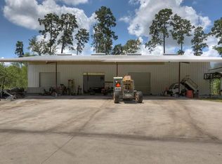 9800 Ramzi Dr, Conroe, TX 77303