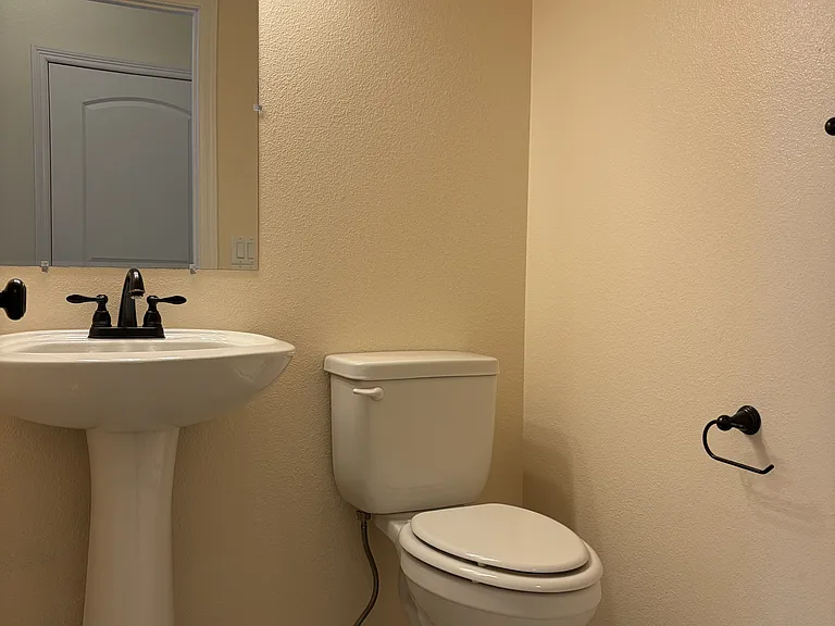 4221 Chippewa Dr — Photo 11