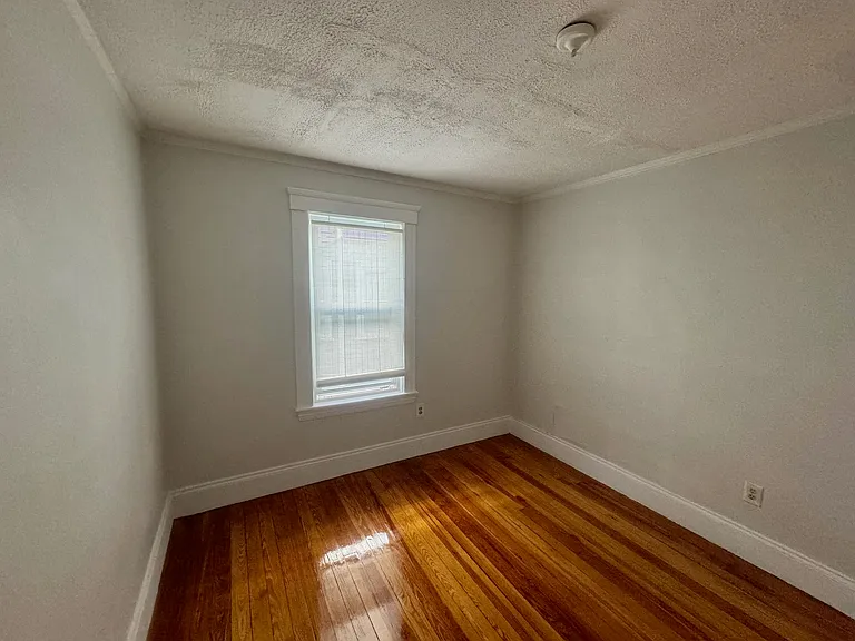 13 Orrin St #3R — Photo 18