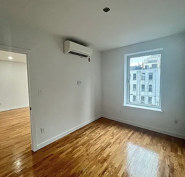 153 Essex St #3A — Photo 2