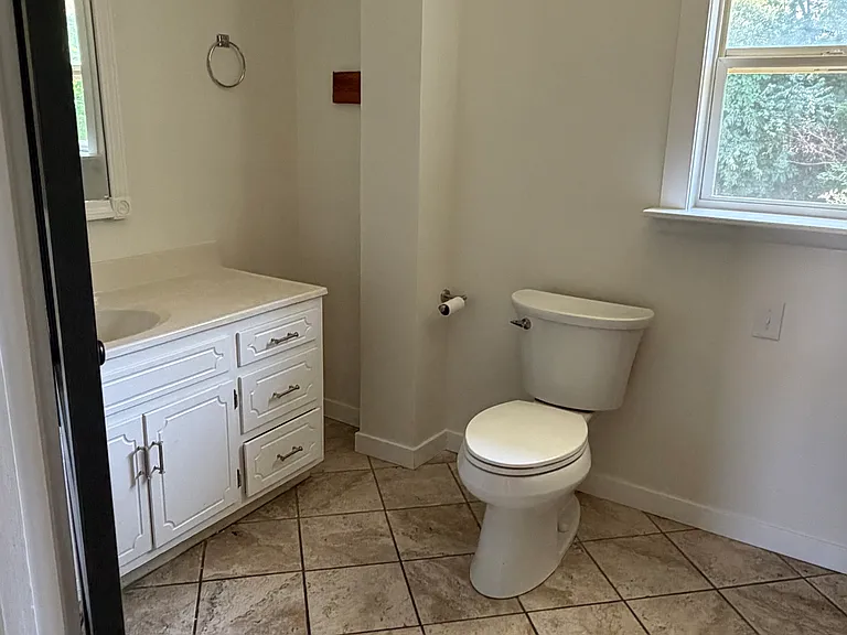 1244A Inwood Dr #1244-A — Photo 11
