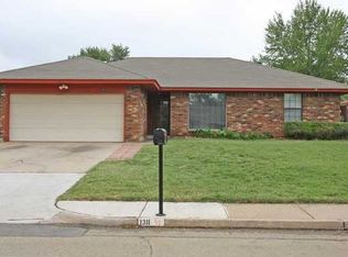 1311 W Gemini Rd, Edmond, OK 73003