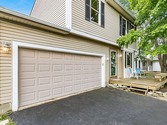 2nd image of 3108 Hillrose Dr