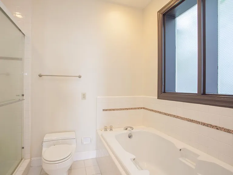 876 Castro St — Photo 24