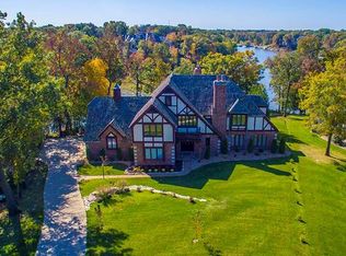 24 Holloway Dr, Lake Saint Louis, MO