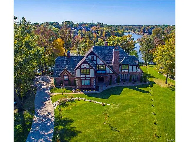 24 Holloway Dr photo 1