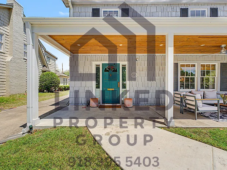2523 S Cincinnati Ave — Photo 2