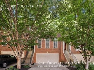 4185 Lord Culpeper Ln, Fairfax, VA 22030
