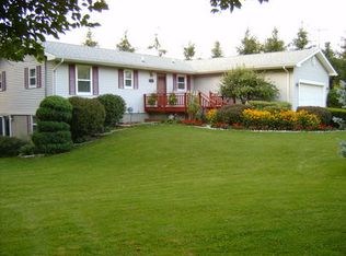 9366 Warner Rd, Haslett, MI 48840