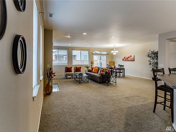 3rd image of 5073 Cypress Loop NE