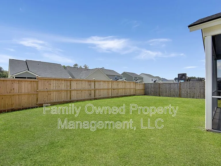 2048 Longhorn Ln — Photo 49
