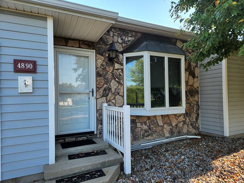 1st image of 4890 W Northwood Cir