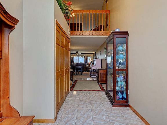 3rd image of 2344 Deerpath Dr W