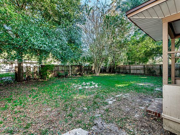 5th image of 3927 RUBY Drive W