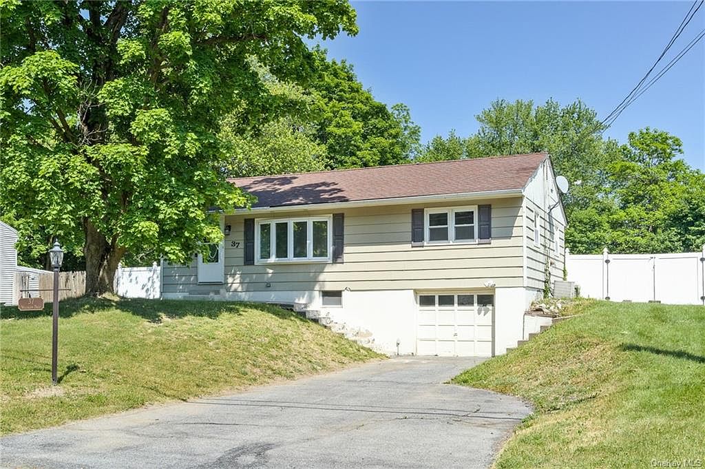 37 Westwood Drive, Newburgh, NY 12550 Zillow
