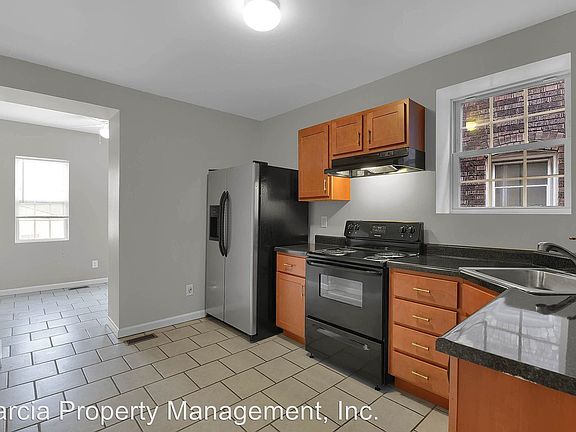 5th image of 4945 Oleatha Ave APT 1E
