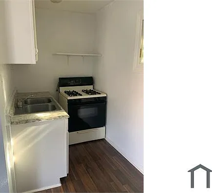 267 N San Joaquin Ave #3 — Photo 1