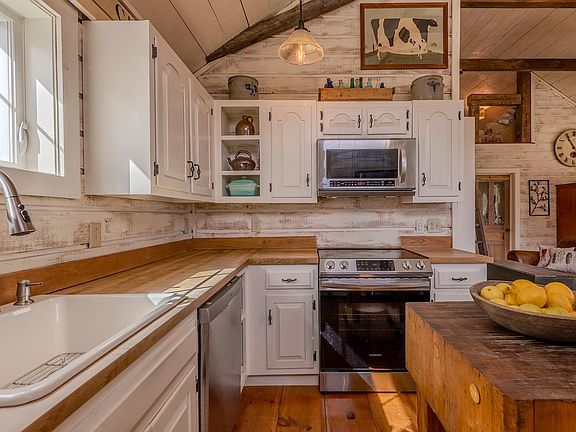 3rd image of 384 Alden Road #2