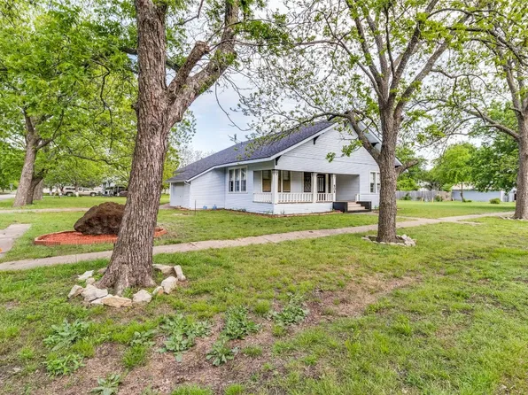 806 N Main St, Leonard, TX 75452