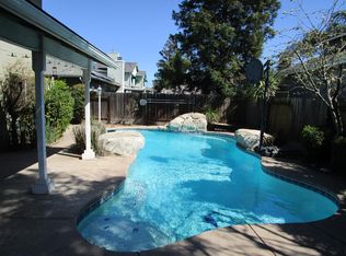 2418 Dobbins Ln, Riverbank, CA 95367