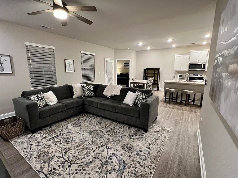 4612 Grove Manor Dr — Photo 7
