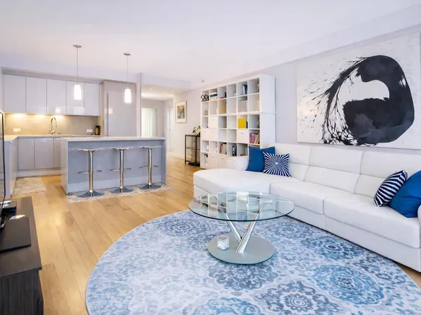 77 Hudson Street image 1 of 39