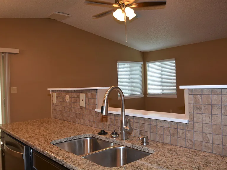 4618 Excalibur Ct — Photo 7