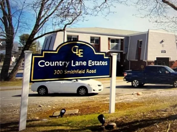 300 Smithfield Rd APT 5-28, North Providence, RI 02904