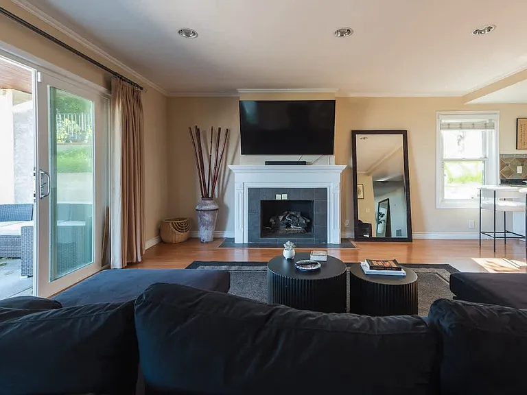 Crest Vista Dr — Photo 33