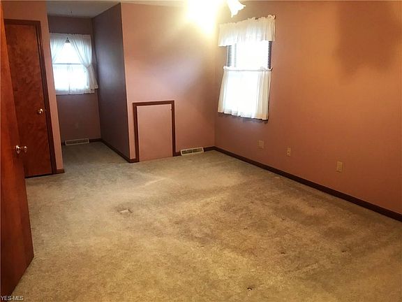 4th image of 1233 Heatherstone Dr