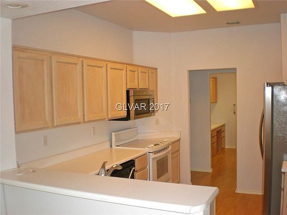 2nd image of 9925 Heyfield Dr #0