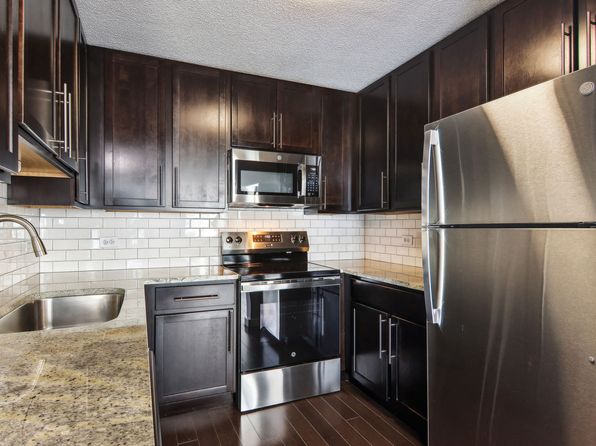77 W Huron St APT 2012